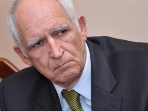 “Dərs deməyən direktor pedaqoji  işçi yox, “çinovnikdir”” - Ekspertdən etiraz