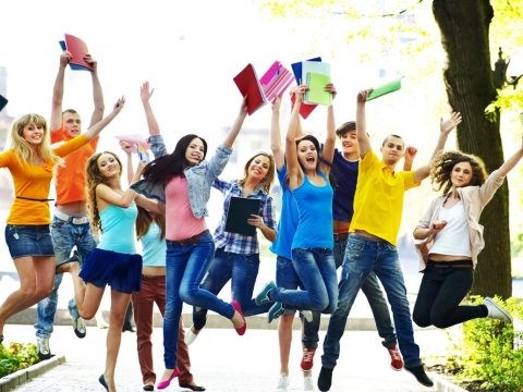 Xaricdə təhsil almağın 5 əsas üstünlüyü