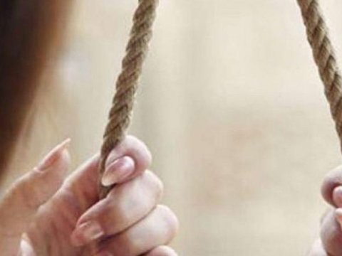 Ucarda müəllim intihar edib