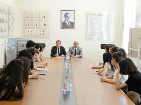“SABAH” qruplarının tələbələri Bakı Şəhəri üzrə Təhsil İdarəsində təcrübə keçirlər