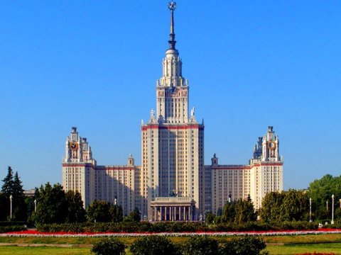 Moskva Dövlət Universitetinin aspirantı pəncərədən yıxılaraq ölüb