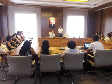 Bilik Fondu “Təhsil və təlimdə təqdimat texnologiyası” mövzusunda silsilə mühazirələr keçirdi