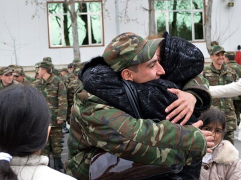 “Gələn  ildən  xarici universitetlərin magistratura pilləsinə qəbul olan oğlanlar əsgər gedəcəklər” - EKSPERT