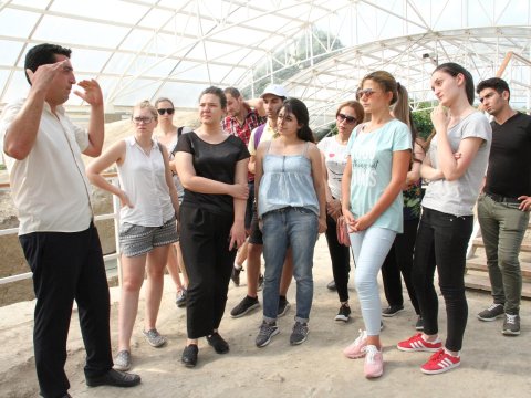 1-ci Beynəlxalq Yay Məktəbinin iştirakçıları Qəbələyə səfər ediblər