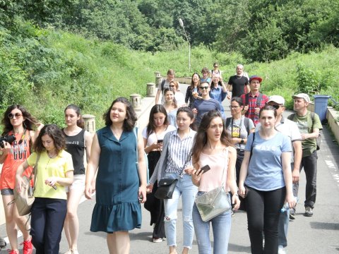 ADAU 1-ci Beynəlxalq Yay Məktəbinin Göygöl səfəri