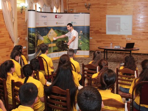 “Təhsil avtobusu-2018” 2000 km səyahət edib  