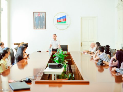 Qərbi Kaspi Universitetində abituriyentlər üçün təlim təşkil edilib    