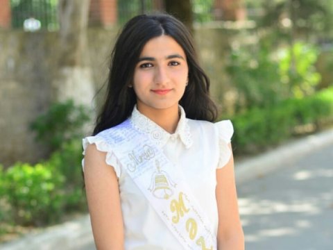 “Nərmin heç bir hazırlığa getmədən bu nəticəni göstərib” – 700 bal toplayan Şəki məktəblisinin valideyni