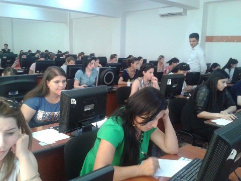 Müəllimlərin işə qəbul imtahanları davam edir