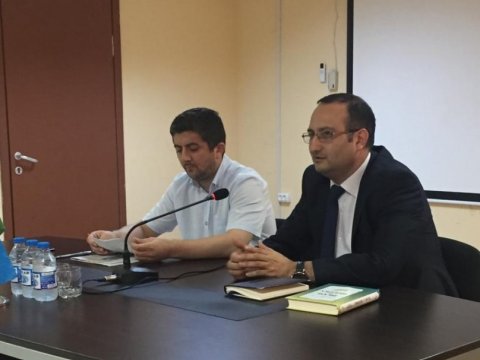 İlahiyyat İnstitutunda seminar keçirilib - FOTO