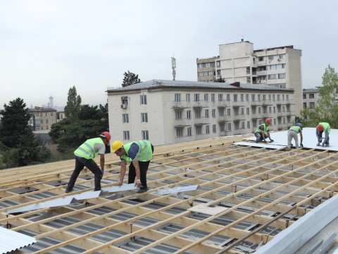 Bakı məktəblərində yeni dərs ilinə hazırlıq görülür - FOTO  