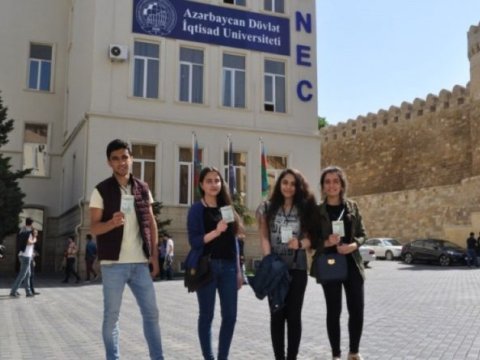 “UNEC-i tanı!” layihəsində 700-dən çox abituriyent iştirak edib