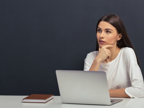 Müəllimlər MİQ imtahanlarında ən çox nələrdən narazı qalıblar? - SORĞU