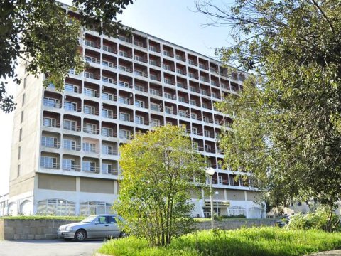 Xeyli plan yeri boş qalan akademiyaya qeydiyyat şərtləri