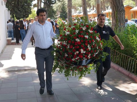 4 sinif otağından böyük lisey yaradan tanınmış direktor - FOTOLAR