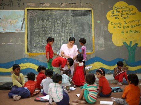 Körpü altında pulsuz təhsil verən məktəb-FOTOLAR