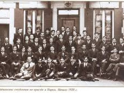 Cümhuriyyət təhsili ilə bağlı TARİXİ FOTO – İlk türk məktəbi