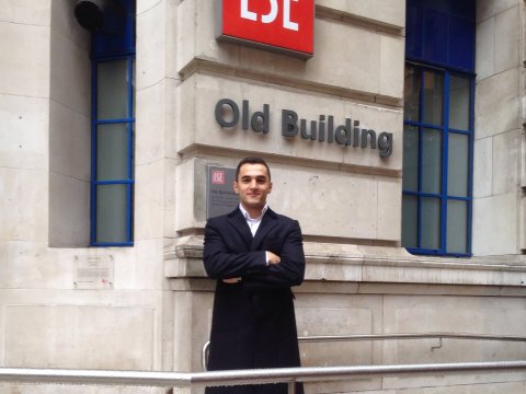 İngiltərədə iki universitet bitirən azərbaycanlı – “Analitik düşüncə Qərb təhsilinin qazandırdığı ən böyük dəyərdir