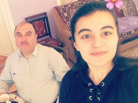 Qızı ilə eyni ixtisasa daxil olan ata oxumaqdan imtina etdi-“İkimizdə də ödənişli idi, təki, o, oxusun”  
