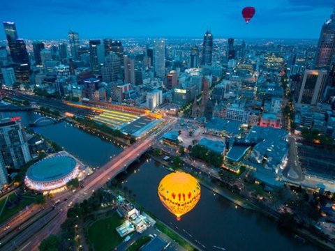 Bu inkişaf etmiş ölkədə tələbələrin durumu ağırdır – 6 nəfərdən biri dərsə gəlmir  