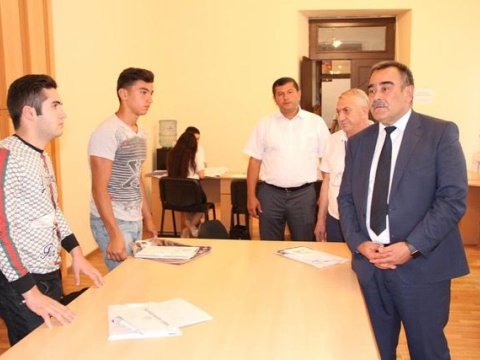 Bu ali məktəbə qəbul olanların sayı iki dəfə artıb - FOTO