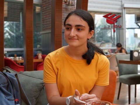 700 bal toplayan “robot mütəxəssisi” – “Tolstoyu cəfəngiyyat adlandıra bilmərəm, hərənin öz oxucusu var”