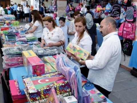  Məktəb bazarlığı neçəyə başa gəlir? - VİDEO-REPORTAJ   