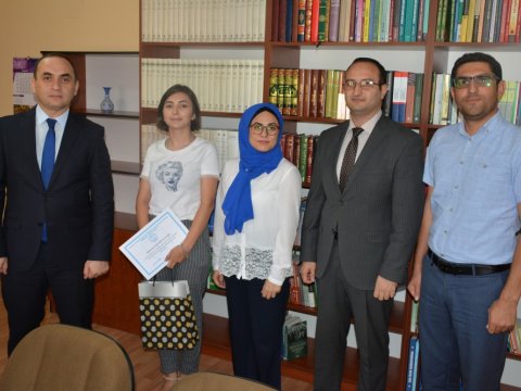 Azərbaycan İlahiyyat İnstitutunda loqo müsabiqəsinin qalibi mükafatlandırılıb  