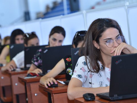 “MİQ-də bir qrup müəllimlər sualları o birilərinə ötürürlər” – AzEdu.az-ın ən yaxşı “onluq”undan II yazı  