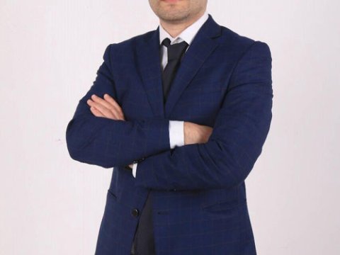 Cəmi 4 ay hazırlaşıb qəbul imtahanlarında 428 bal toplayan gözdən əlil QƏHRƏMAN! 