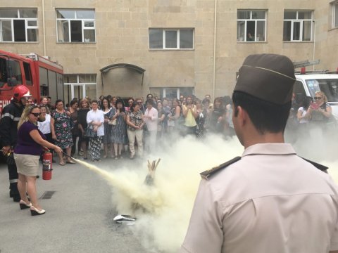 FHN müəllimlər üçün mülki müdafiə kursları təşkil etdi