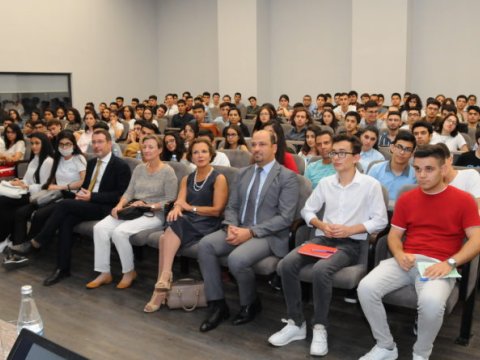 UFAZ-da “Sivilizasiya tarixində rəqəmsal texnologiyalar” mövzsunda seminar keçirilib