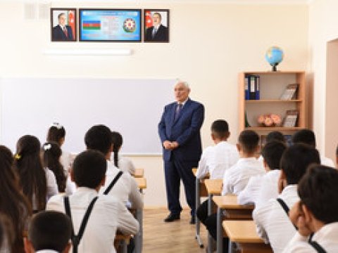 Kamal Abdulla Nardaran məktəbində mühazirə oxuyub