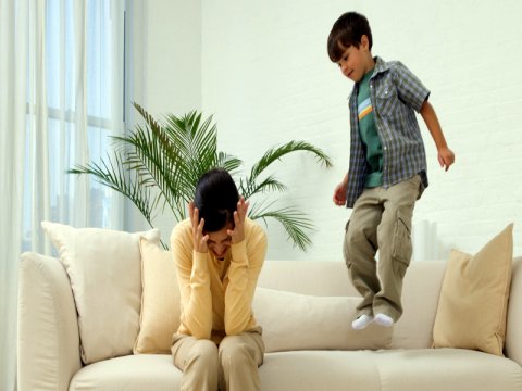 Sözə baxmayan uşaqlar üçün amerikalı pediatrlardan məsləhətlər