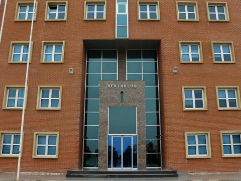 “Deyilənlər yanlışdır, bizdə bu xidmət tamamilə ödənişsizdir” - Bakı Mühəndislik Universitetindən ETİRAZ