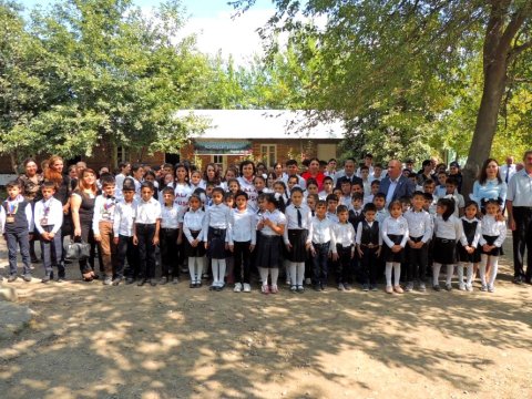 Paytaxt və bölgə məktəbləri arasında əməkdaşlıq