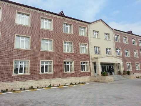 Bakının bu məktəbində kimsə işləmək istəmir – Direktor müəllimləri qaçıran səbəbləri sadaladı