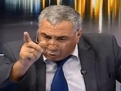 Hafiz Hacıyevin “parta etirafları” – “Müəllimi sinifdə döydük, sonra bizi məktəbdən qovmaq istədilər”