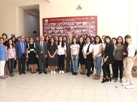 Rektor: Yüksək bal toplamış abituriyentlər müəllimlik peşəsini seçiblər  