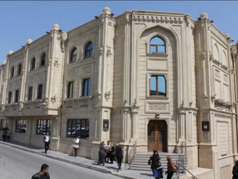 Komitə sədri Bakı İslam Universitetinin bağlanma ehtimalından DANIŞDI