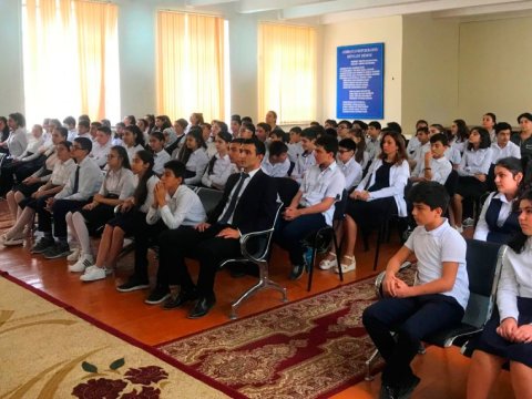 Paytaxt məktəblərində ekoloji maarifləndirmə tədbirləri: “Hər vərəqi bir yarpağa dəyişək”  