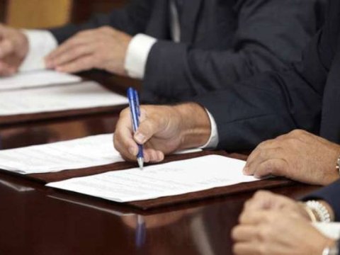 Dövlət qulluğuna qəbul olunmaq istəyənlər bu gün test imtahanı verirlər