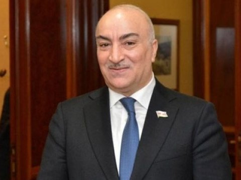 Deputat dərslərin sentyabrın 15-də başlamasına qarşı çıxdı