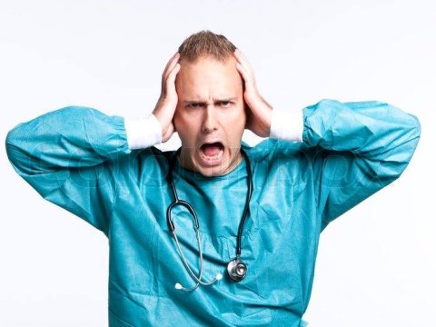 Türkiyədə “uzmanlıq” dərəcəsini almaq istəyənlər üçün zəruri məlumatlar – Çətin şərtlər, ciddi qaydalar, əzablı tədris