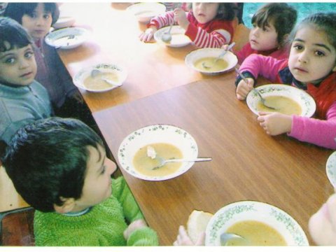 Məktəbəqədər təhsil müəssisələrində uşaqların qidalanmasının təşkilində pozuntular aşkarlanıb