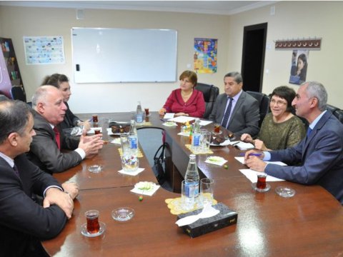 Amerikalı qonaq LDU-da olub - FOTO 