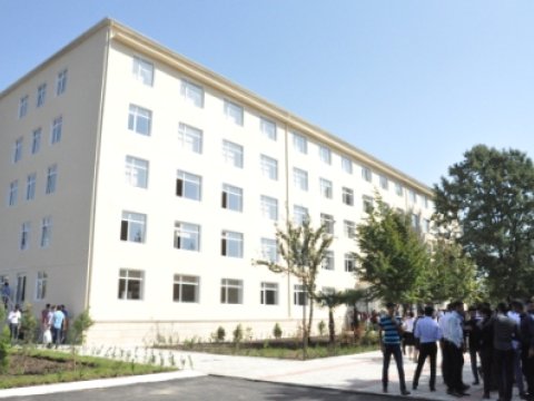 Lənkəran Dövlət Universitetində hicab QALMAQALI– Ali məktəb xanım tələbəni təkzib etdi