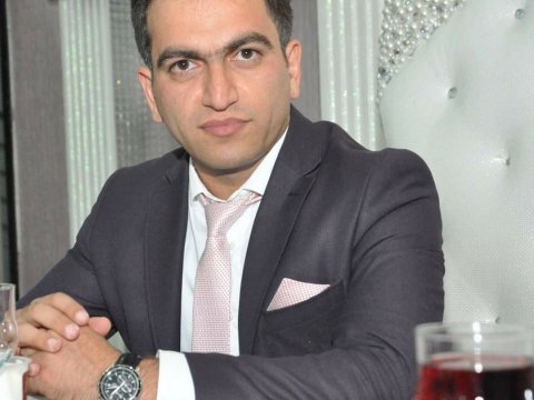 Yaşı 40-ı adlayan insanlar niyə magistratura oxumağa məcburdular? – Təlimçidən silkələyici səbəblər