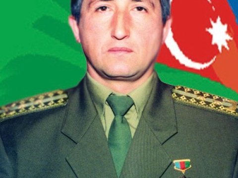 “Müəllimlər yüksək maaş alırlar, bu repetitorlar isə Allahlarını itiriblər” – Milli qəhrəman olan direktorun təhsil resepti