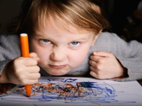 “Xeyr, istəmirəm, lazım deyil” deyən uşaqla elə davranın ki... – Psixoloq məsləhətləri